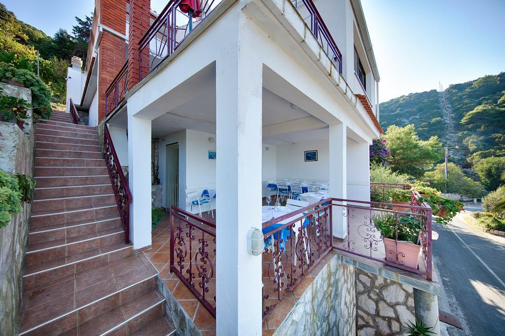 Apartments Ana Lastovo Exterior foto
